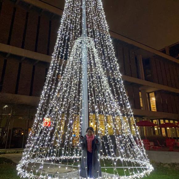 Meet your Posher, Leticia - Picture 1 of 1